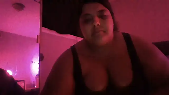 1n0nlythroat Adlı Modelin Canlı XXX Sohbeti