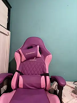XXX chat uživo modela April_Becker