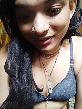 XXX chat uživo modela SweetTsAngel