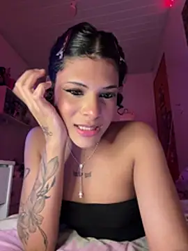 luludolll Adlı Modelin Canlı XXX Sohbeti