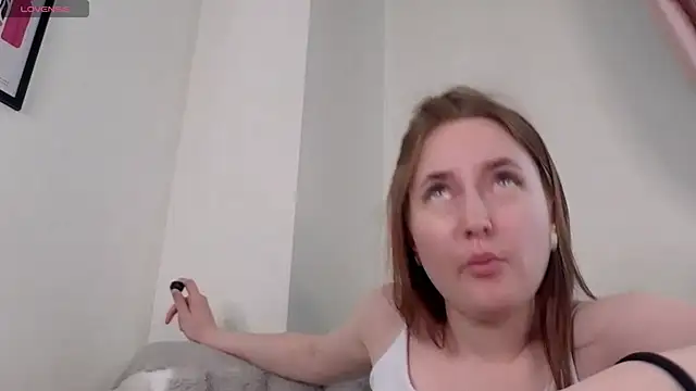 LeishaChamblee Adlı Modelin Canlı XXX Sohbeti