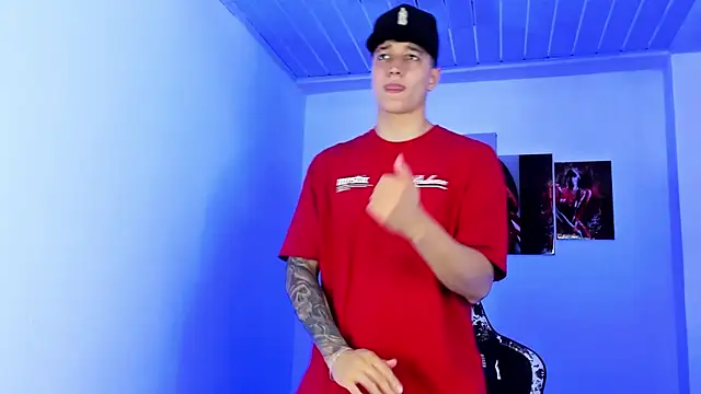 Онлайн чат XXX eithan_boy_