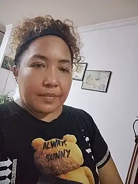 CurvyHeat – Naživo XXX chat