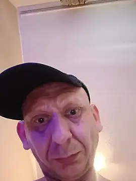 Tom4Womans Live XXX-Chat