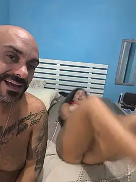 Show de vivianeleoa na webcam