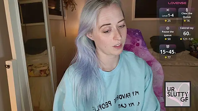 ursluttygf's Live XXX Chat