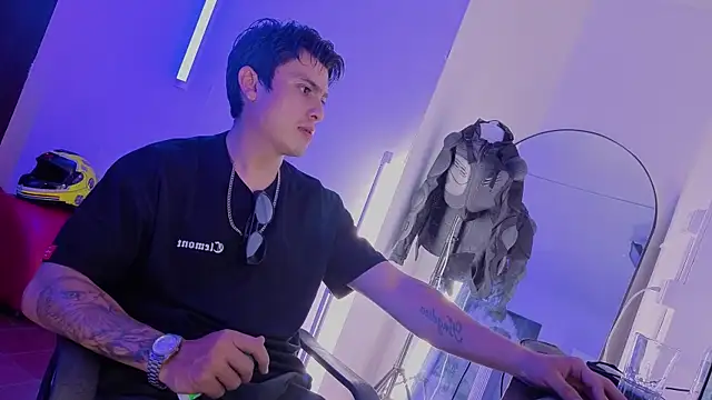 Chat +18 de angel_still_ ao vivo