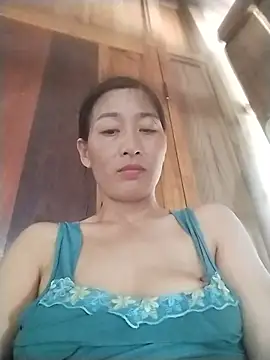 Chatroom XXX en direct de lris-Beauty77