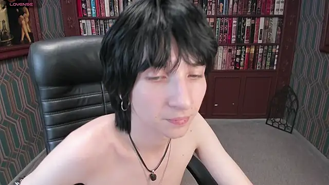AdonBev's Live XXX Chat