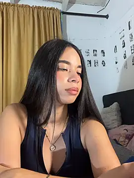 Milleradhara24 – Naživo XXX chat