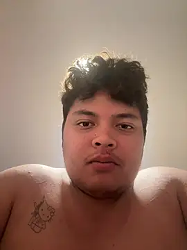 Knight2028 Show in webcam