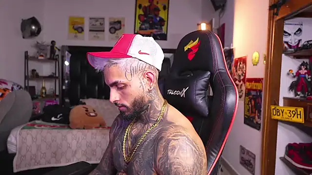 צ'אט XXX בשידור חי של logan_hugh8