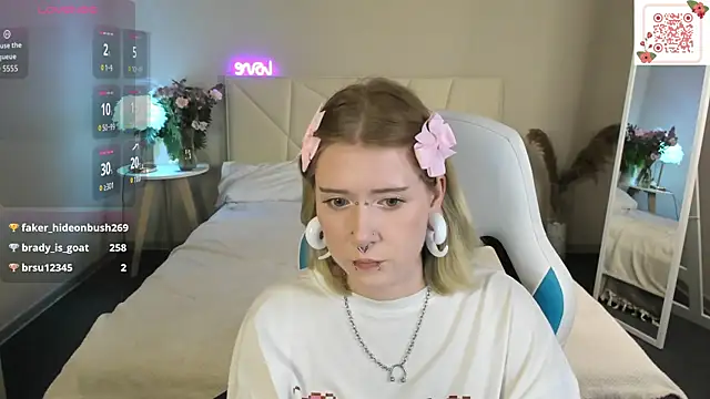 Онлайн чат XXX Elira_Vane
