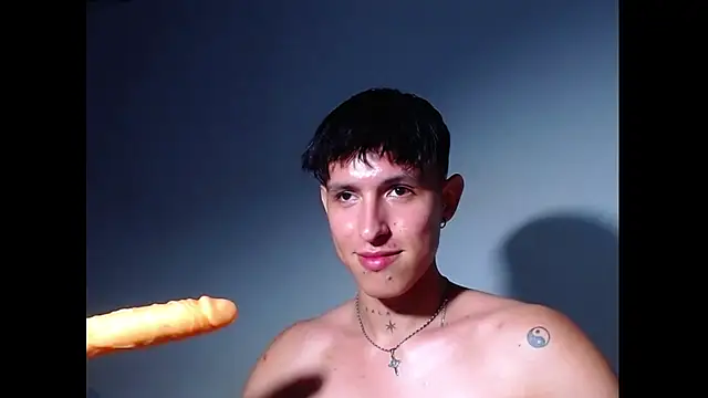 rowanbig live XXX chat