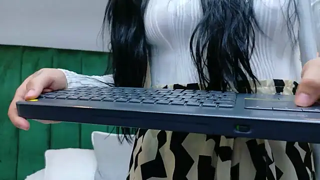 Ashley_Evans22のライブXXXチャット