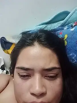 Violett_CinnamonのライブXXXチャット
