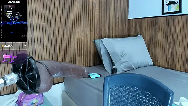 ori_whore's Live XXX Chat