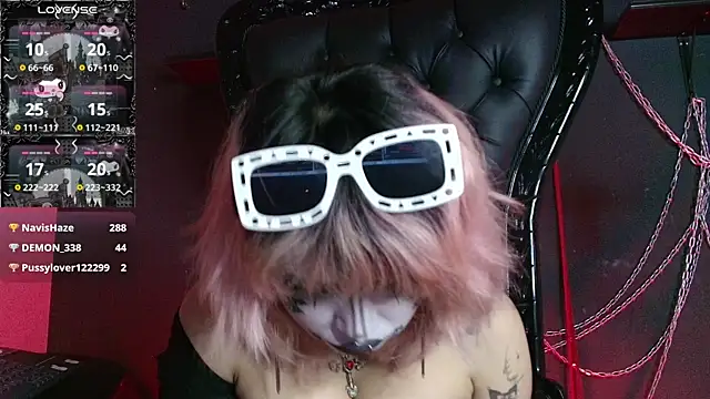 Navier__ Adlı Modelin Canlı XXX Sohbeti
