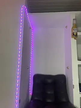 Jefdemon Adlı Modelin Canlı XXX Sohbeti