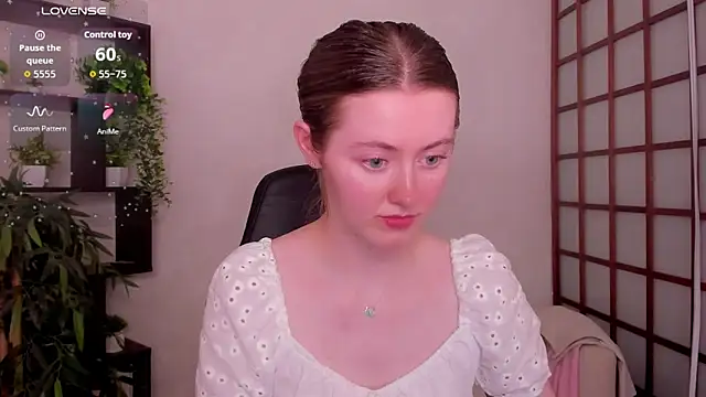 KateCuddle Chat XXX in diretta
