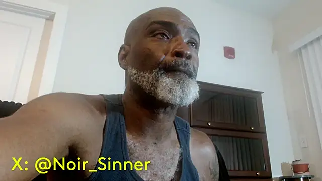 sinnernoir Adlı Modelin Canlı XXX Sohbeti