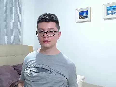 BlackFoXXX69 Show in webcam