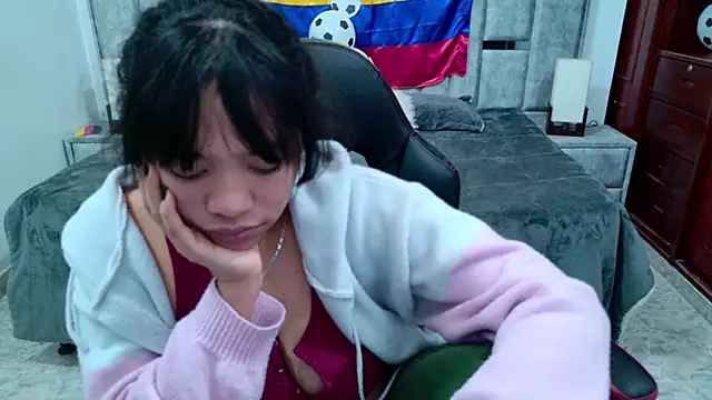 Chat XXX ao vivo de laureentt_