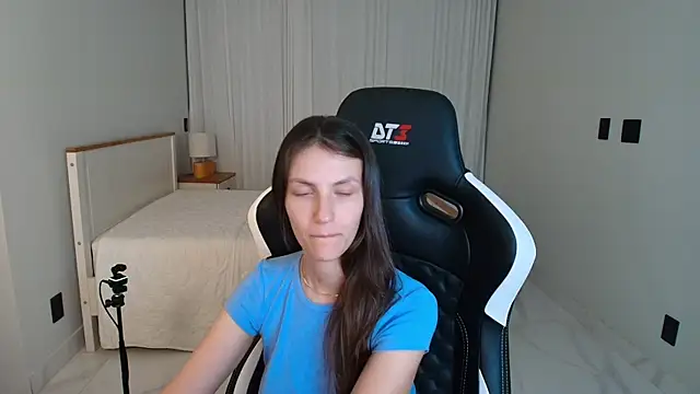 upssnowy Chat XXX in diretta
