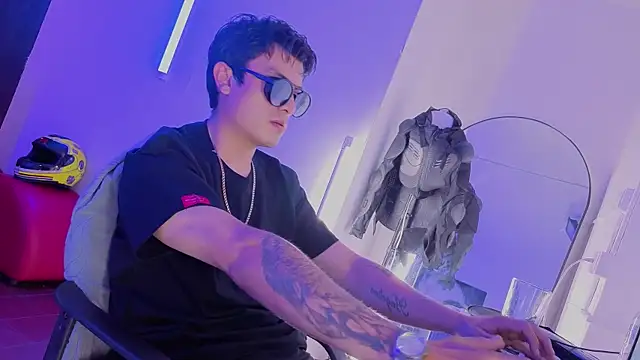 angel_still_'s Live XXX Chat