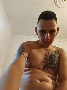 DANTECROS live XXX chat