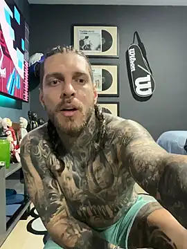 ThomasHells' Live XXX Chat