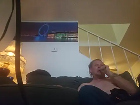 Chat XXX ao vivo de yourMasterisBored