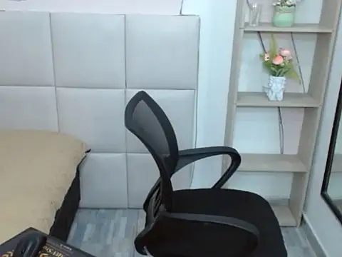 XXX chat uživo modela ivytemptation