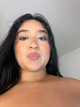 แชท XXX สดของ FoxySkye
