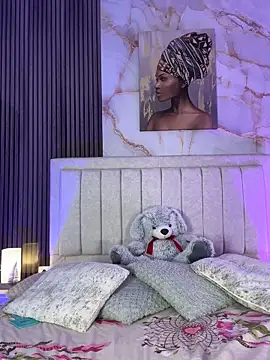 pinky_peach Adlı Modelin Canlı XXX Sohbeti