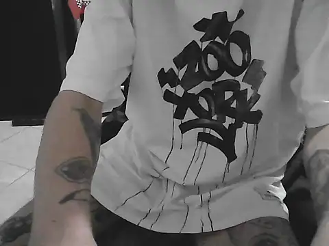 InkBrasilian's Live XXX Chat