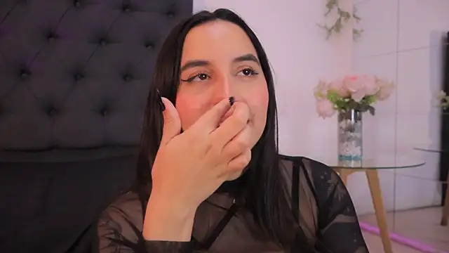 Chat +18 de kaylee_lee ao vivo