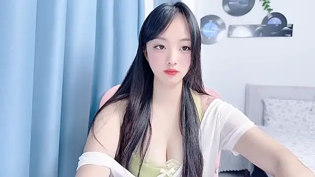 Winnie666999 现场XXX聊天