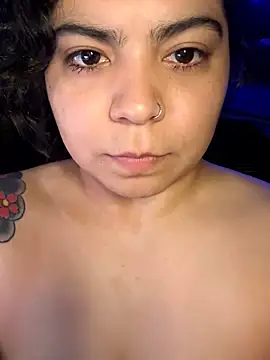 kimmiakiss22 Chat XXX in diretta