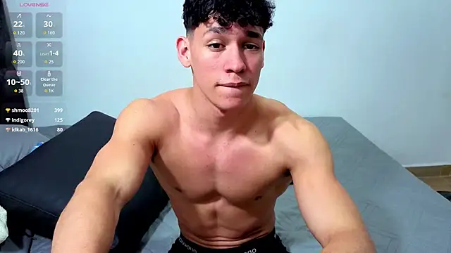 Chat XXX en directo de Luke_Muscle