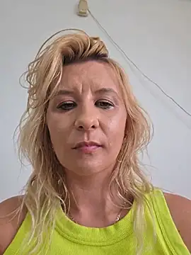 KaylinJan Chat XXX live