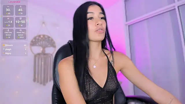 Ginni_charlotte's Live XXX Chat