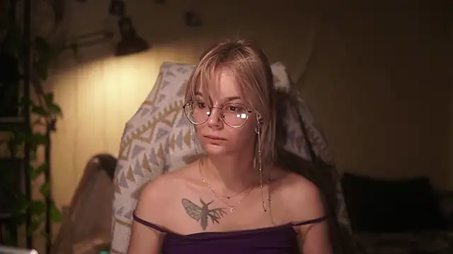 alyssa_sweet: онлайн-секс-чат