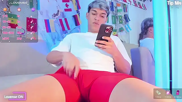 ryan_carter08 Adlı Modelin Canlı XXX Sohbeti