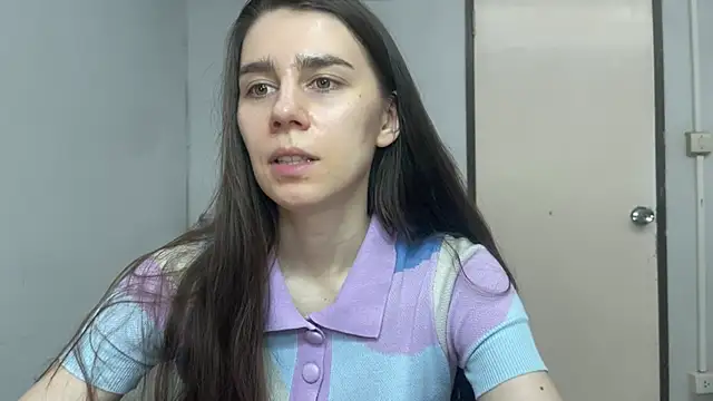 دردشة SassyJessi الجنسية المباشرة