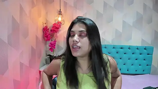LindaBreeS Chat XXX live