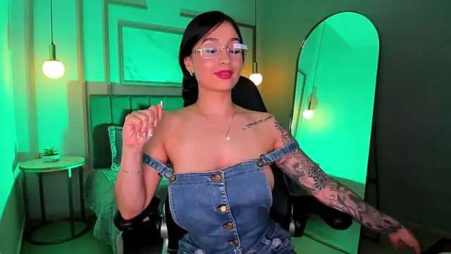 Nahome_Kuperth Chat XXX in diretta