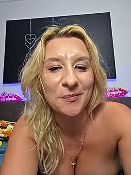 KaylinJan Live XXX-chat