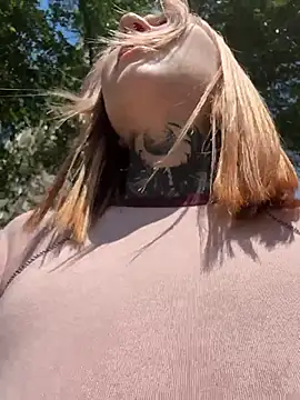 FionaMurr live XXX chat