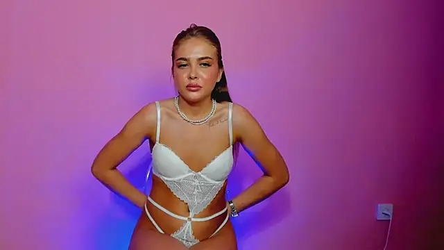 Онлайн чат XXX MilaLewi